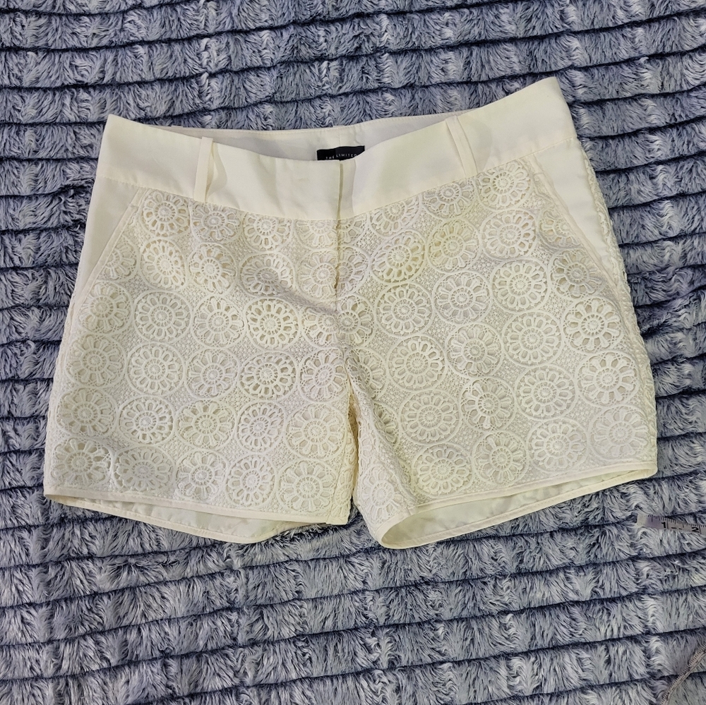 Nwot THE LIMITED cream Shorts Size 8